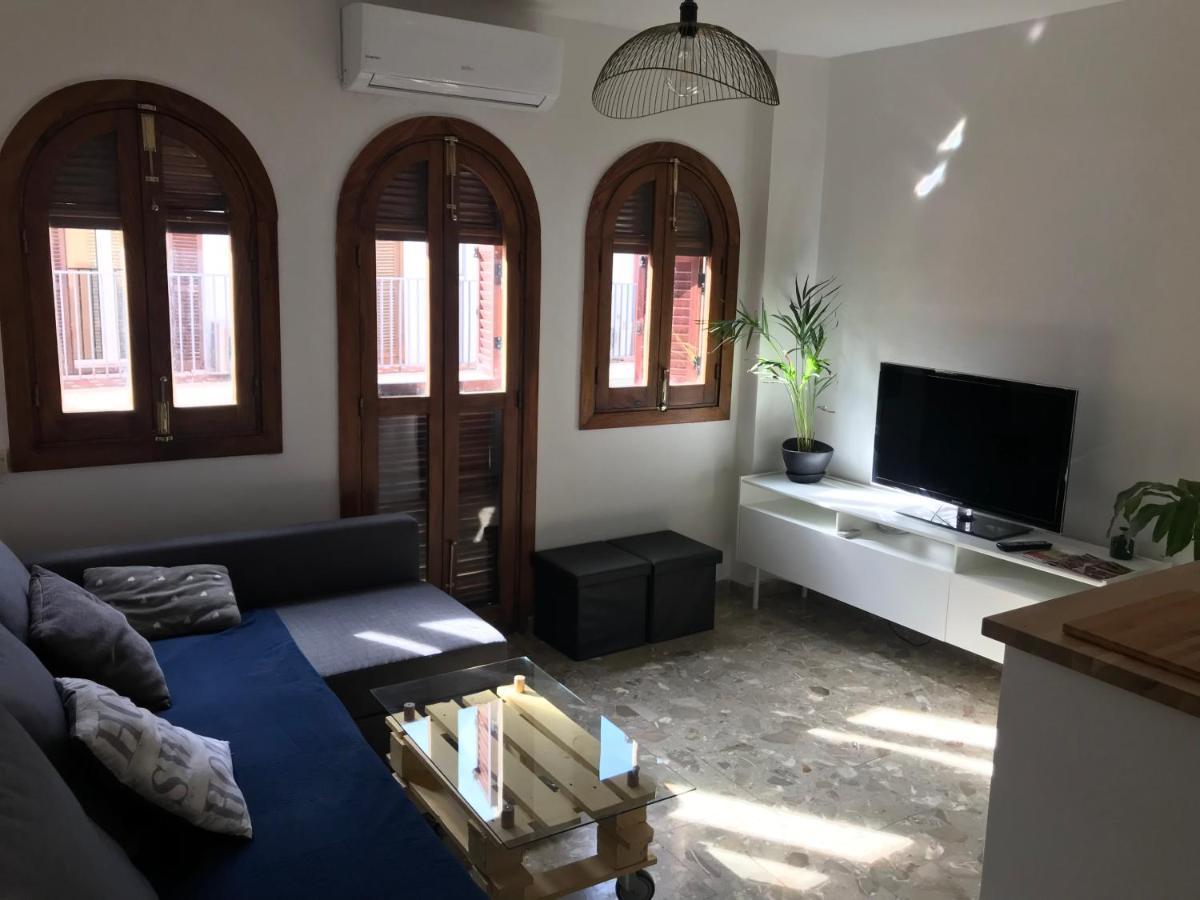 Apartamento San Miguel Apartment Севиля Екстериор снимка
